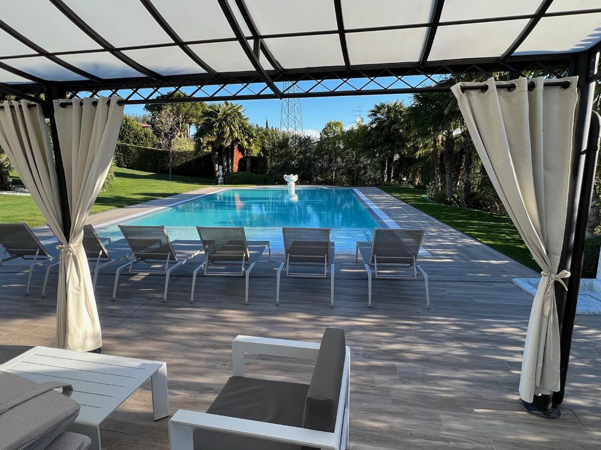 Villa Angela - Italian Homing ديسينسانو ديل غاردا المظهر الخارجي الصورة